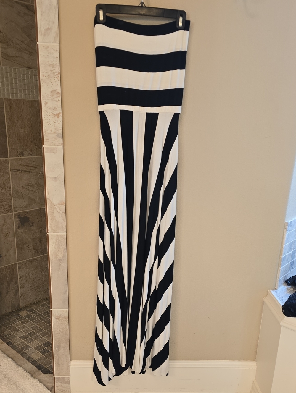 Elan Black and White Strapless Maxi Dress with Bold Stripes